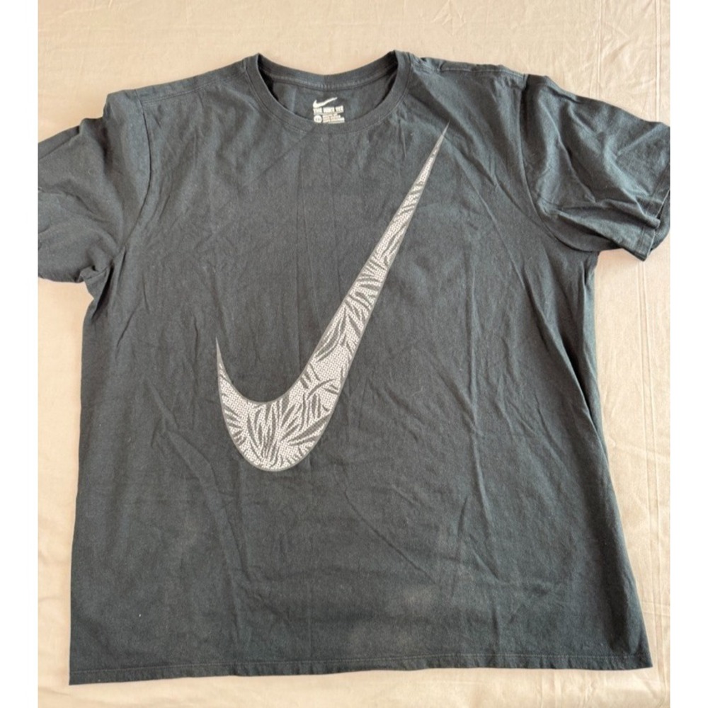 Nike T Shirt Mens XXL Black Short Sleeve Swoosh Big Logo